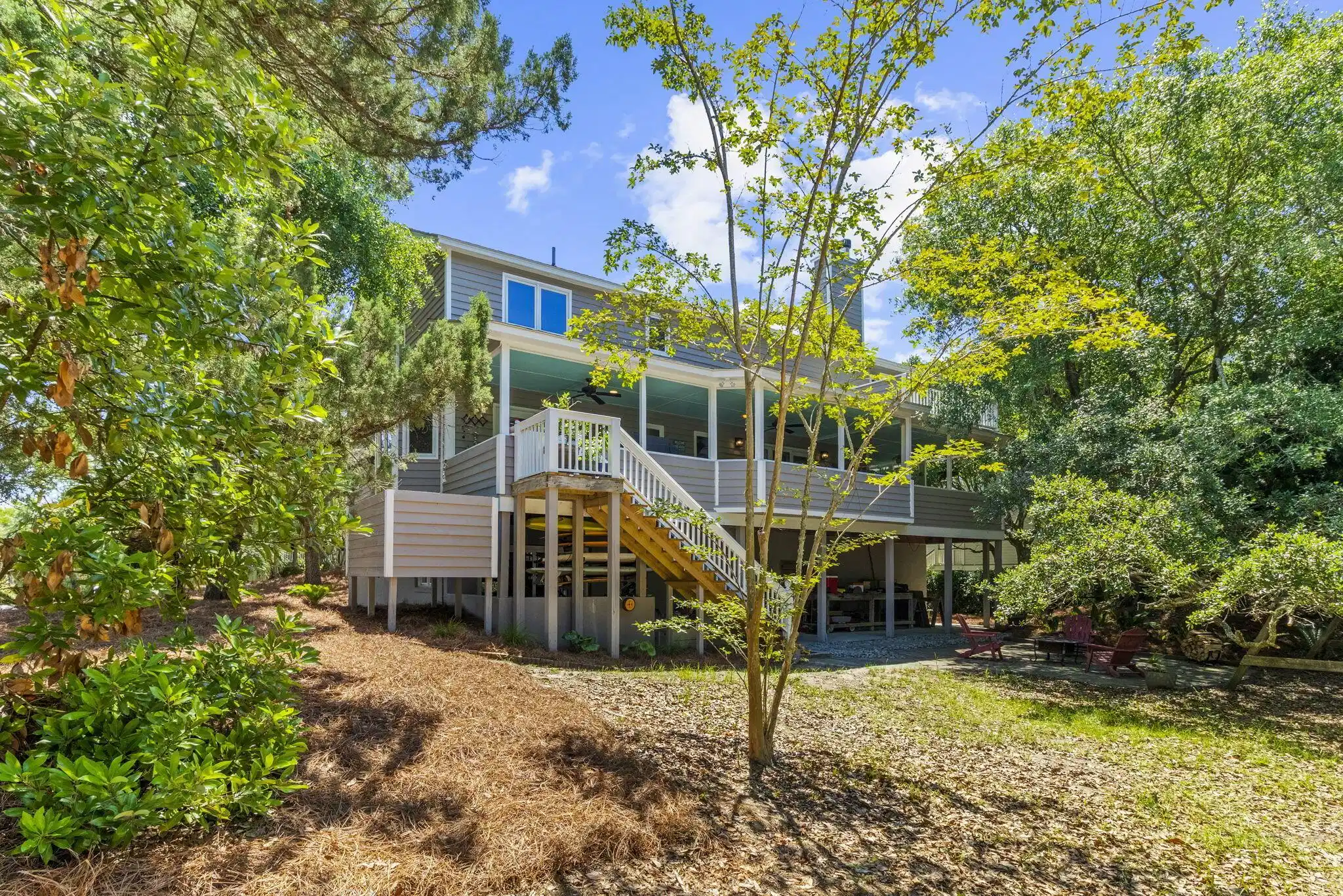 Image 1: Gorgeous wooded lot