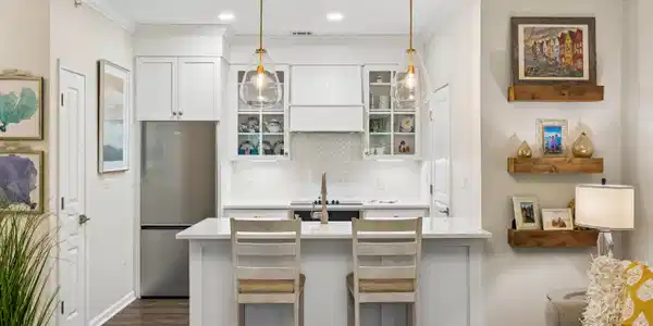 Image 2: 200BucksleyLn-KeenEyeMarketing-008
