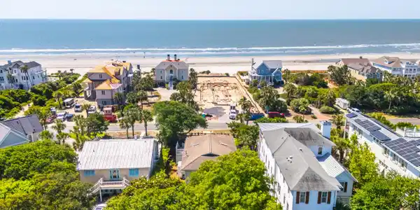 Image 3: 312CharlestonBlvd-KeenEyeMarketing-096