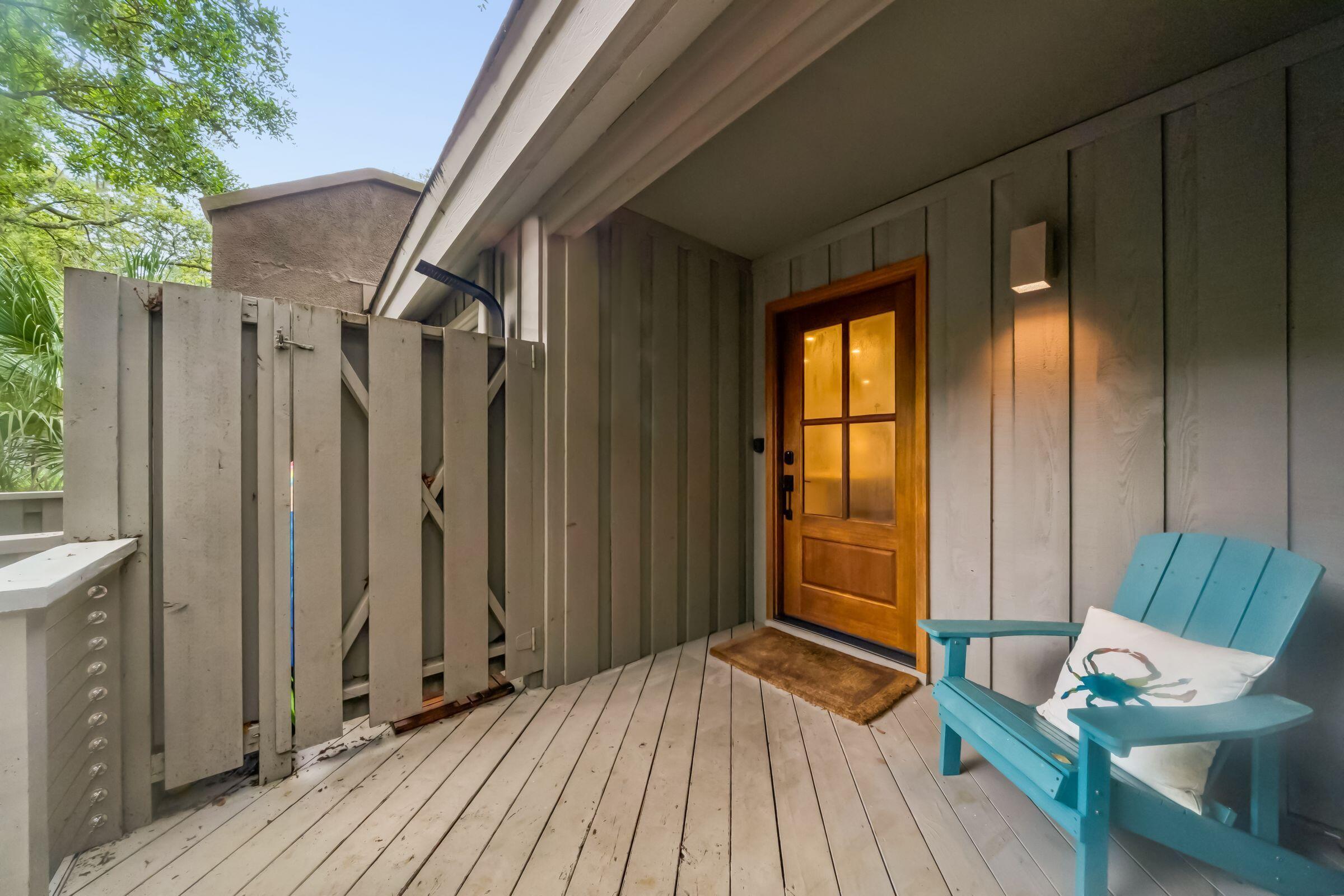 Image 4: Front Porch
