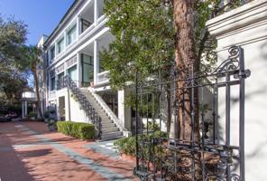 5 Legare Street