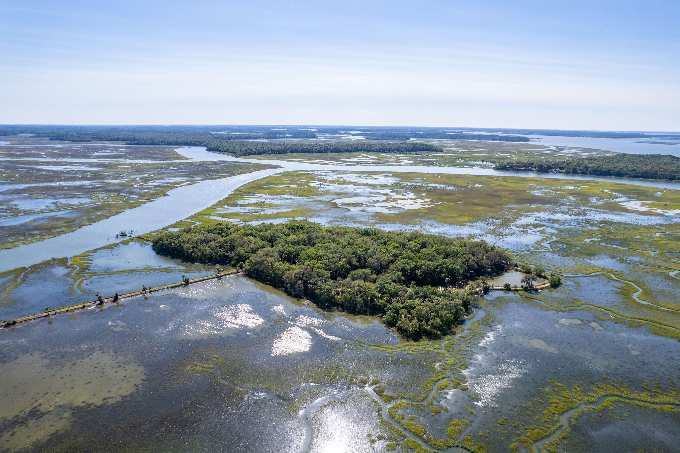 Image 1: 101 Kingston Key