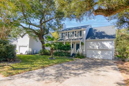 1723 Crystal Lake Drive, Charleston SC 29412