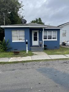 2235 Birdie Garrett Street, Charleston SC 29405