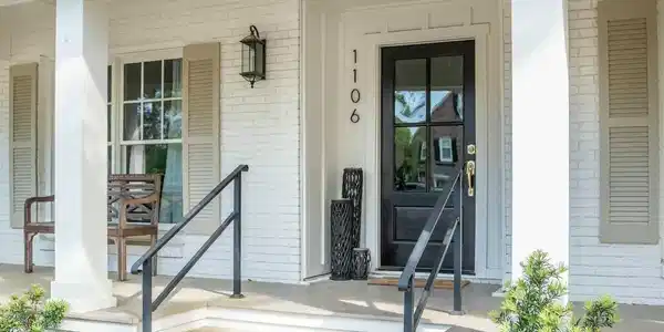 Image 4: Front of home
