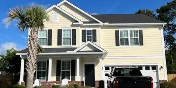 696 Goodlet Circle