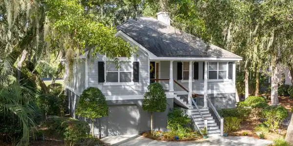2517 Haulover Pointe Circle