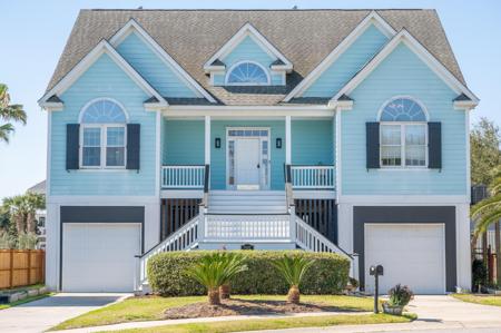2107 Club View Court
