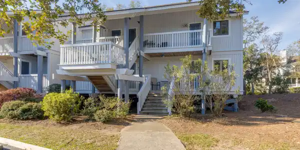 34 Lagoon Villas