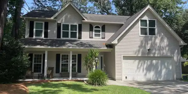 742 Woodland Pointe Place