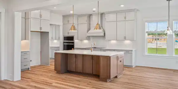 Image 2: Kitchen(3)