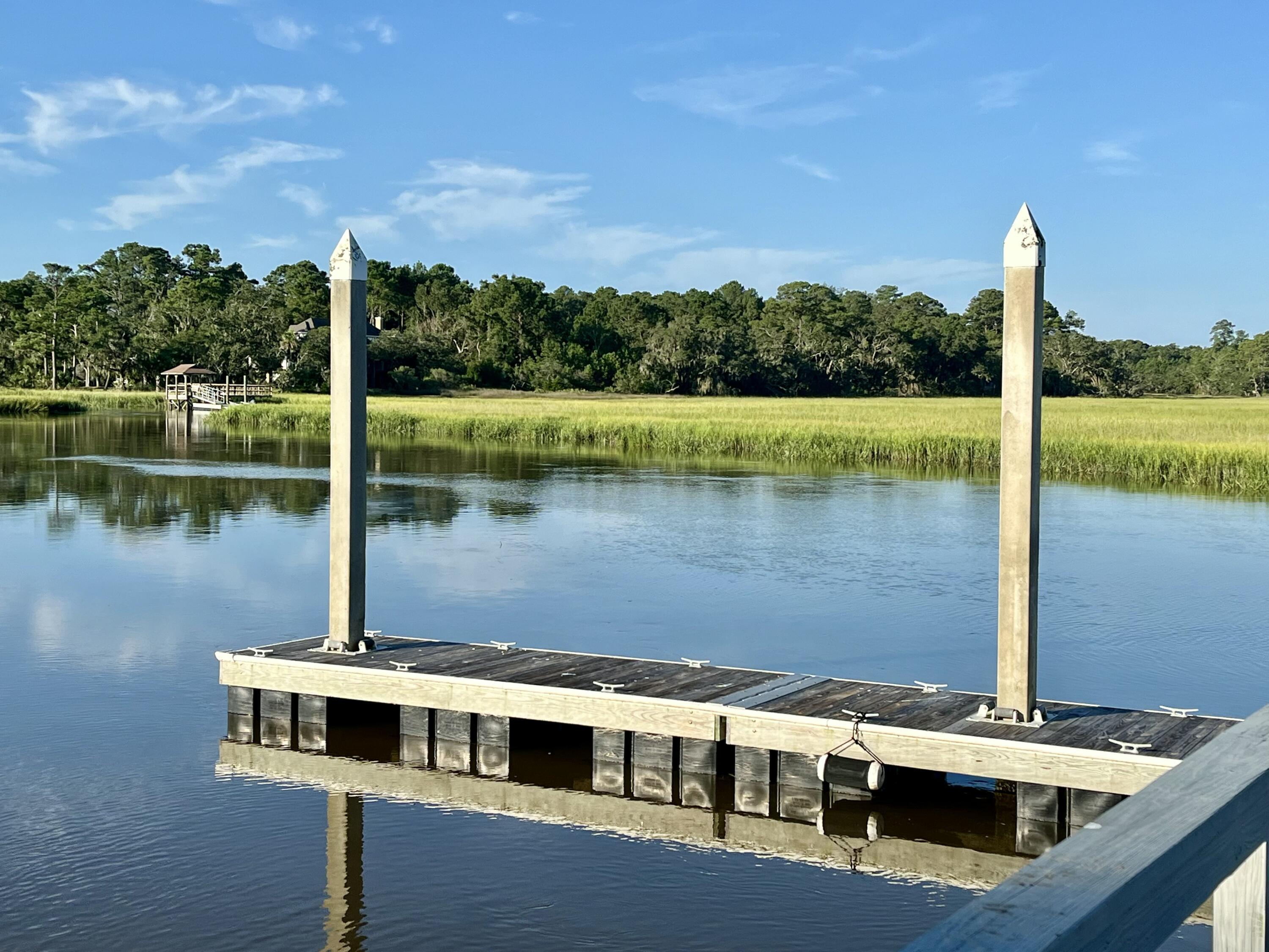 Image 2: Dock3