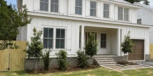 2 Joyce Avenue