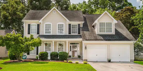 1863 Falling Creek Circle