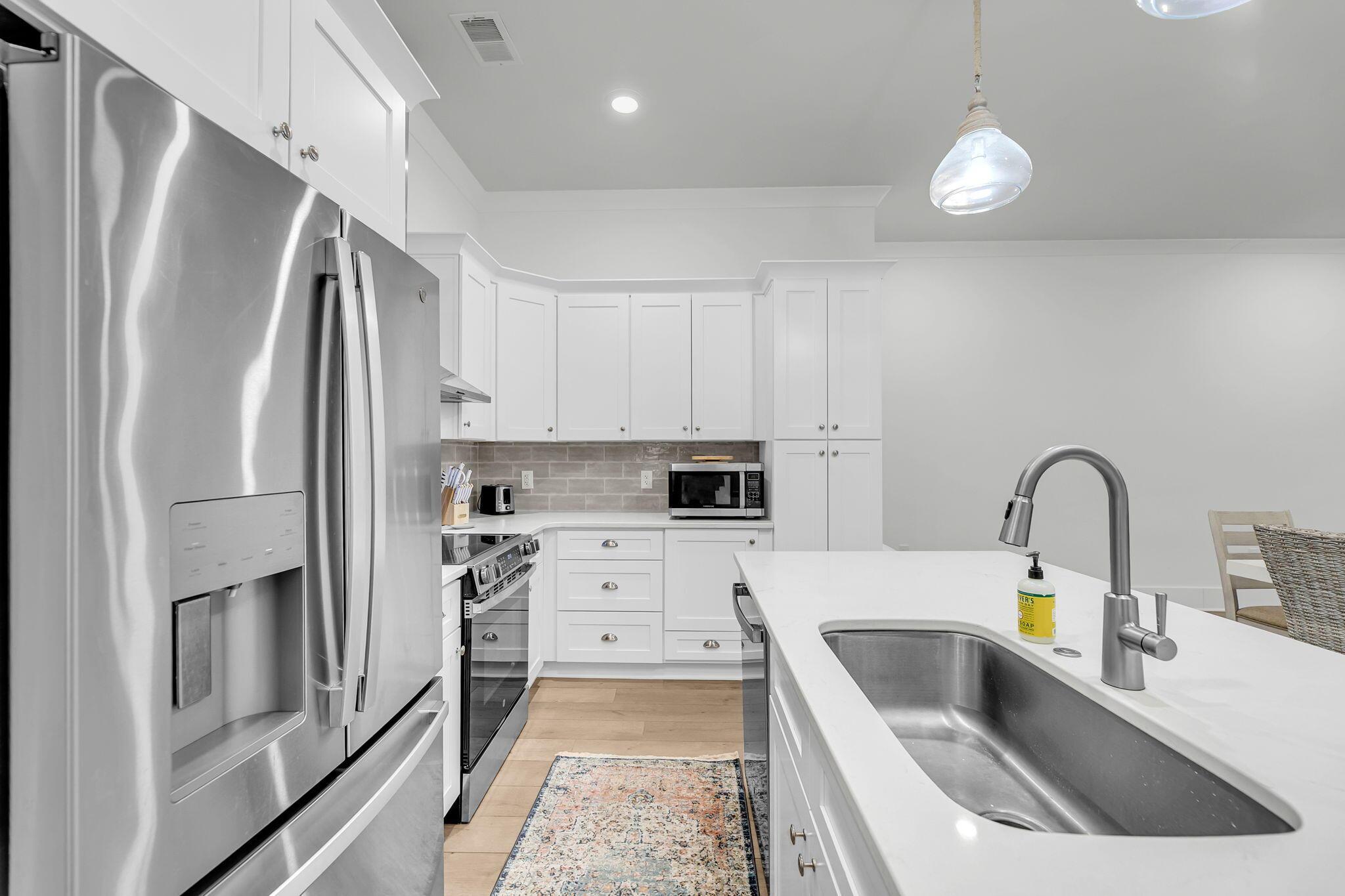 Image 1: CREM - 7416 Indigo Palms + Amenities-6