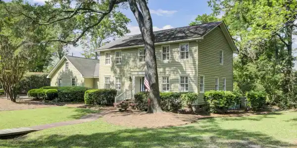 959 Equestrian Drive