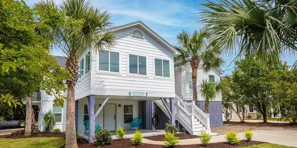 6 26th Avenue