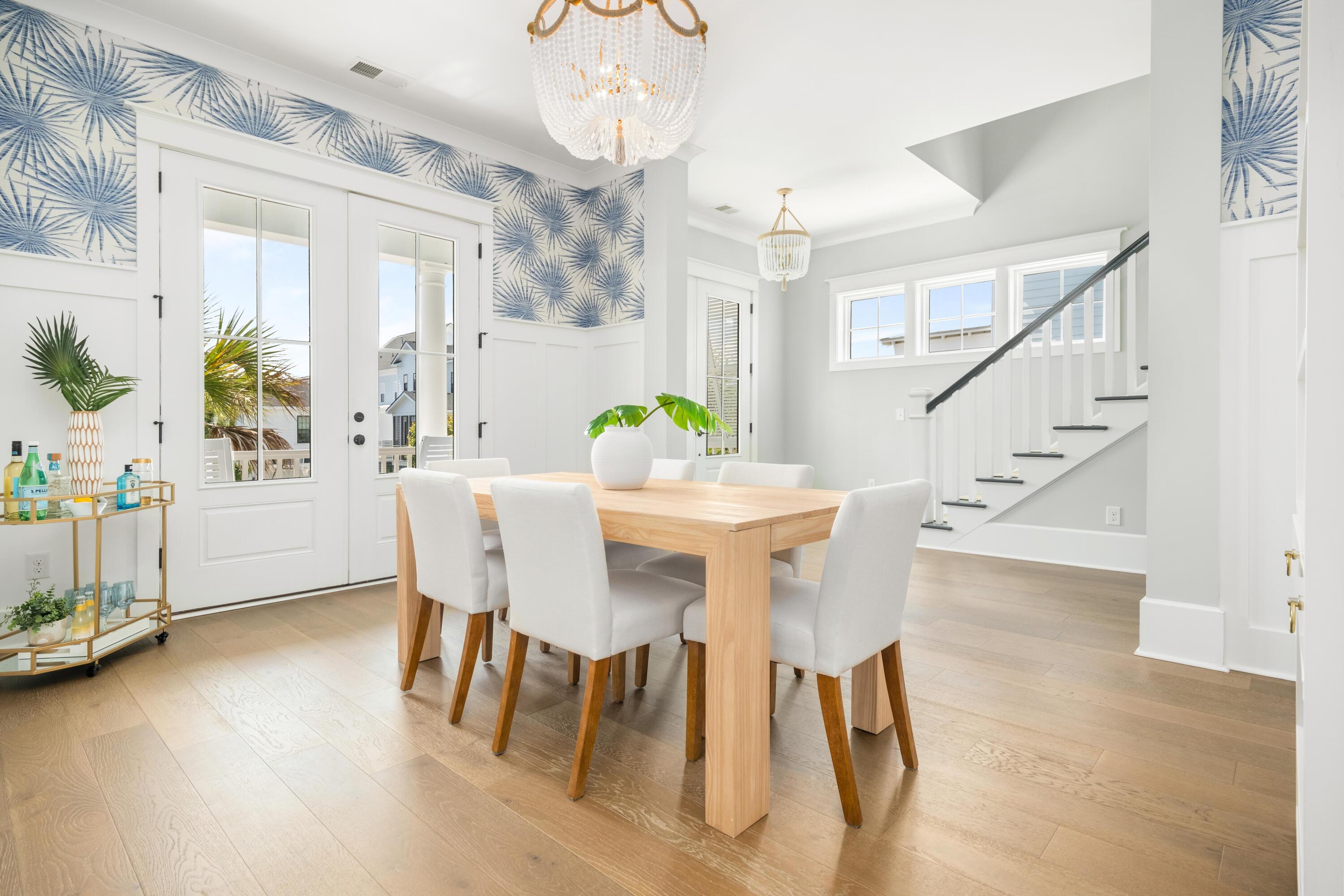 Image 2: 2522 Waverly Street_Eterna_Media-3