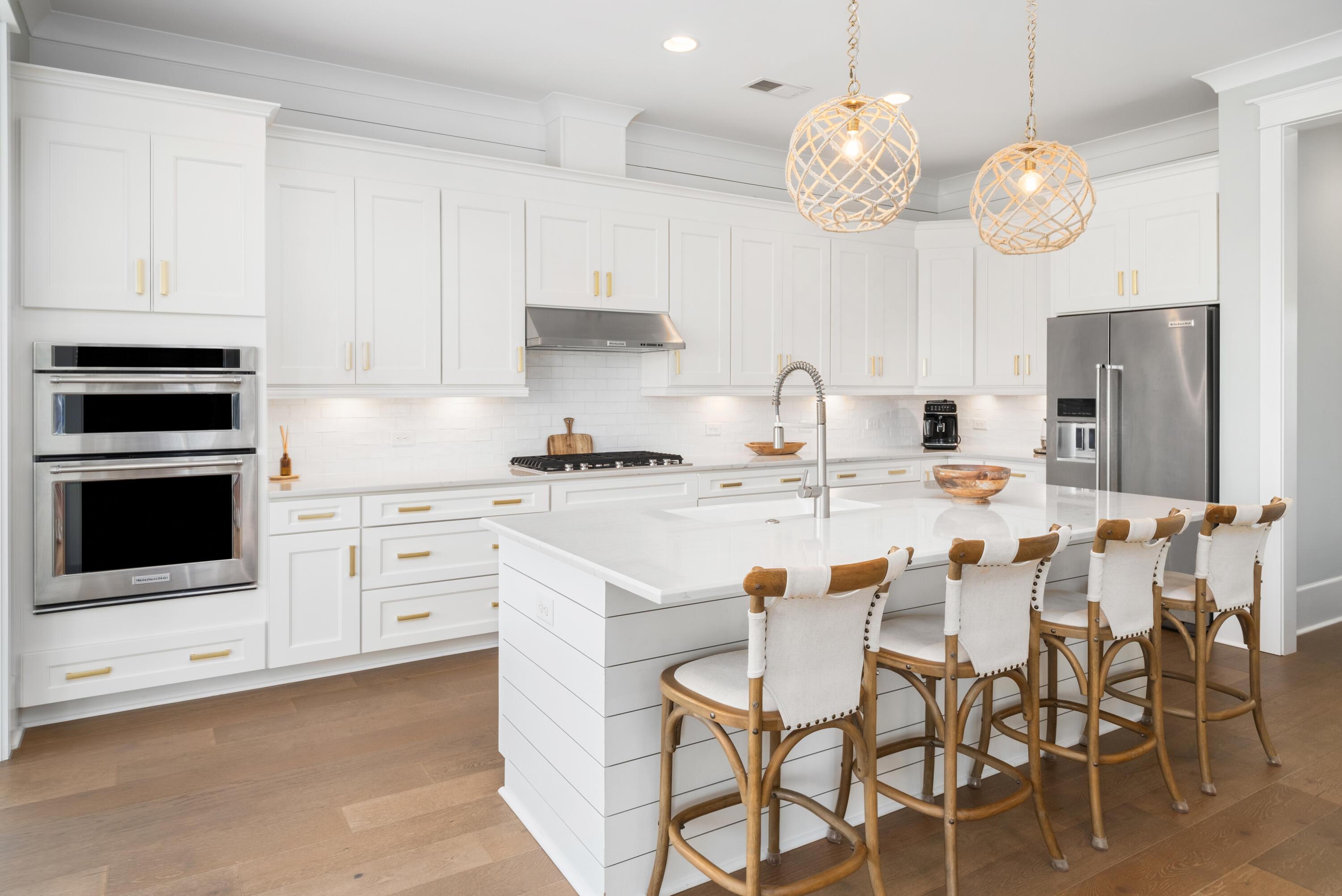 Image 4: 2522 Waverly St_Eterna_Media-34