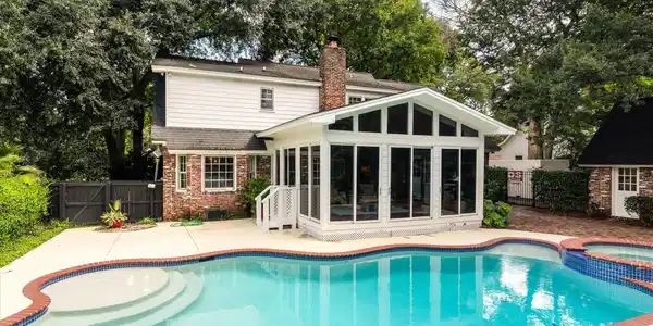 Image 4: 04-975 Harbortowne_e_Lowcountry_Exposure