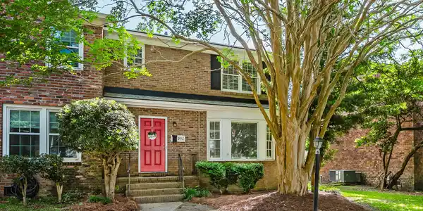 950 Cottingham Drive