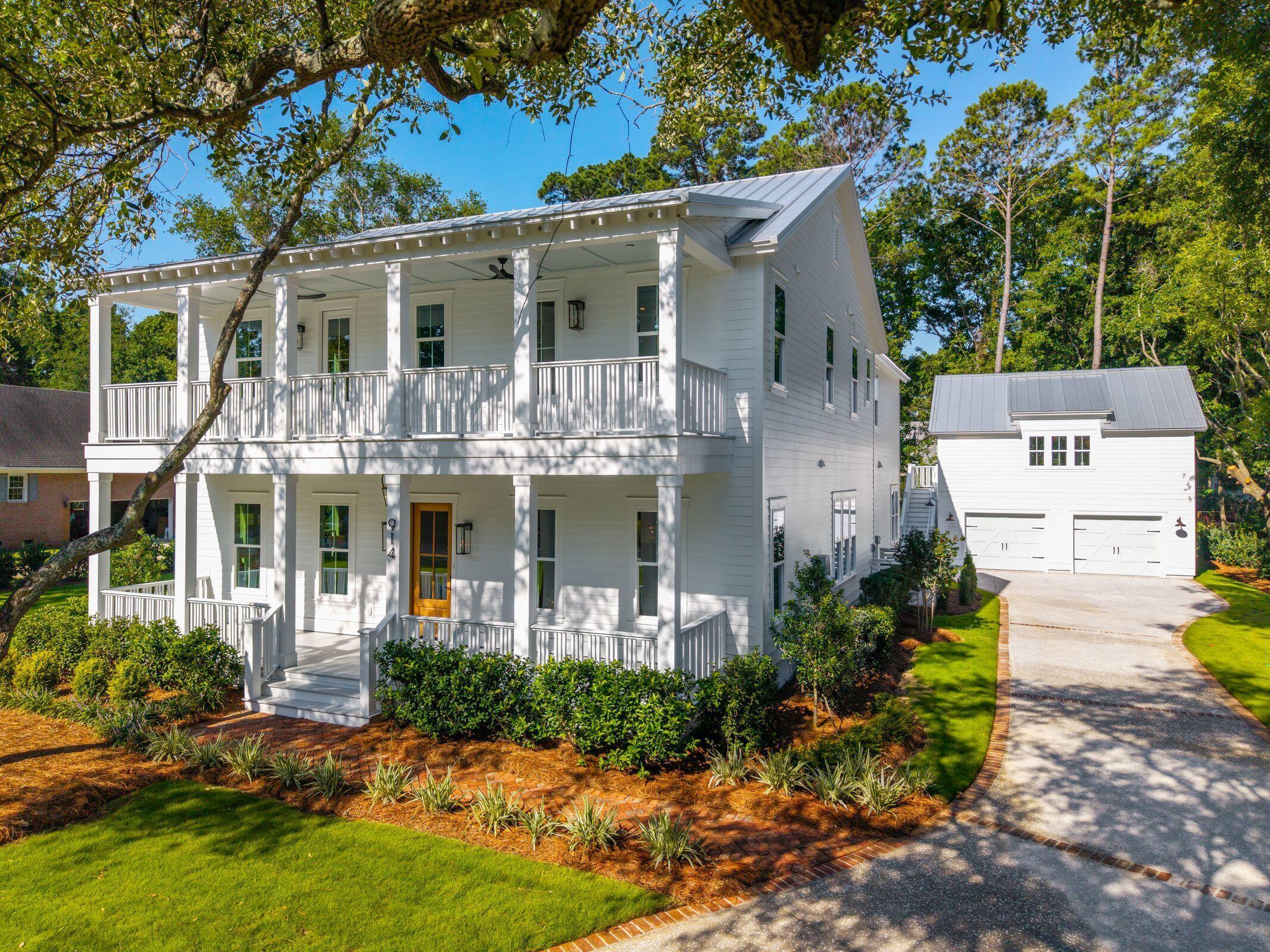 Image 1: 914LakeviewDr-KeenEyeMarketing-004