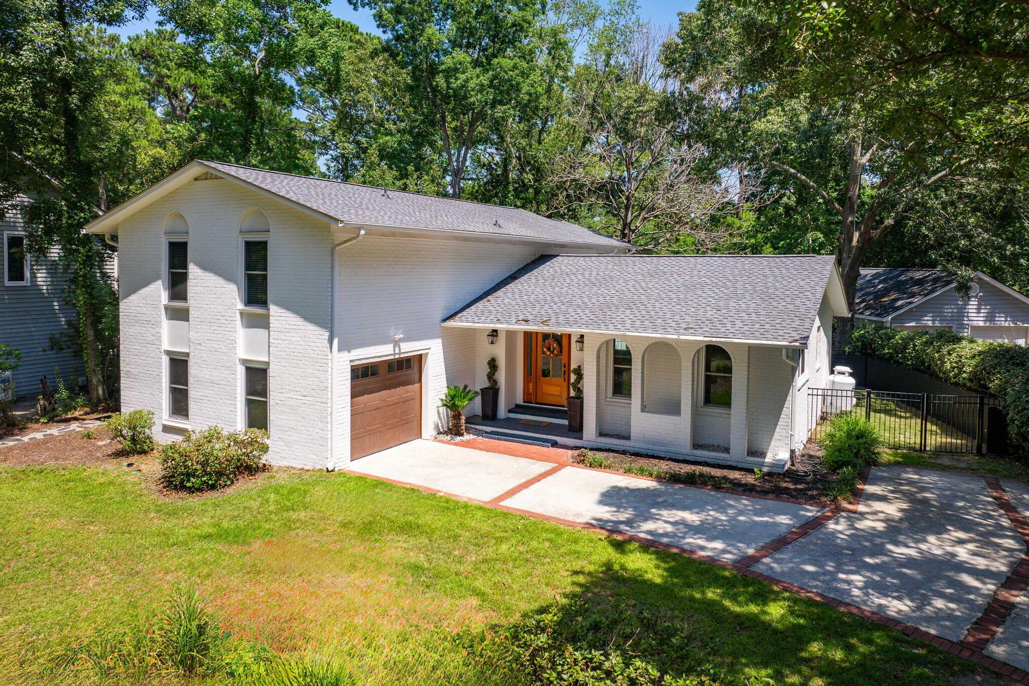 Image 1: 93-web-or-mls-Spotted-15