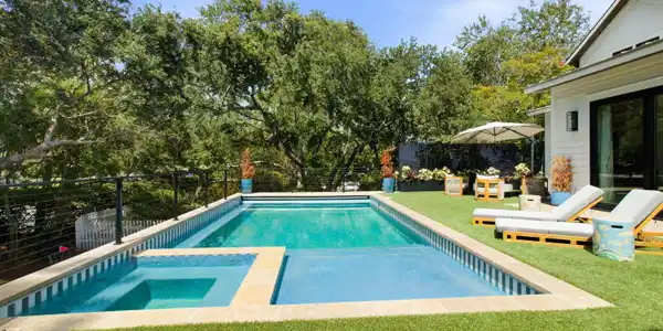 Image 3: 2918-pool