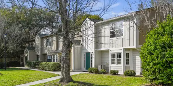 2066 Emerald Terrace Terrace
