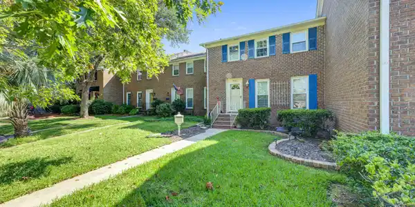 642 Bonneau Lane