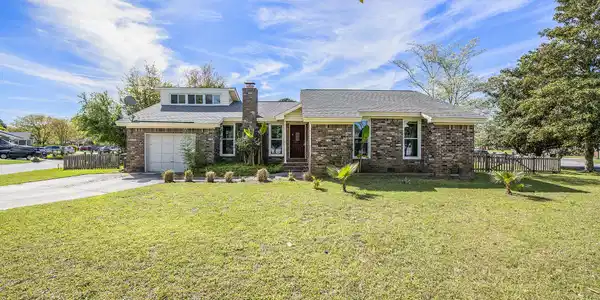 1164 Main Canal Drive, Mount Pleasant SC 29464