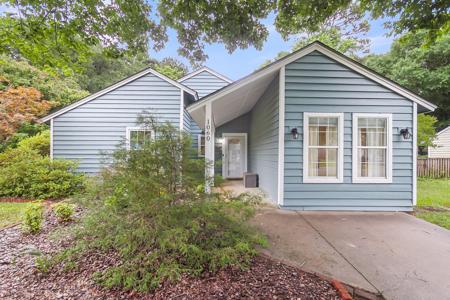 1060 Oakcrest Drive