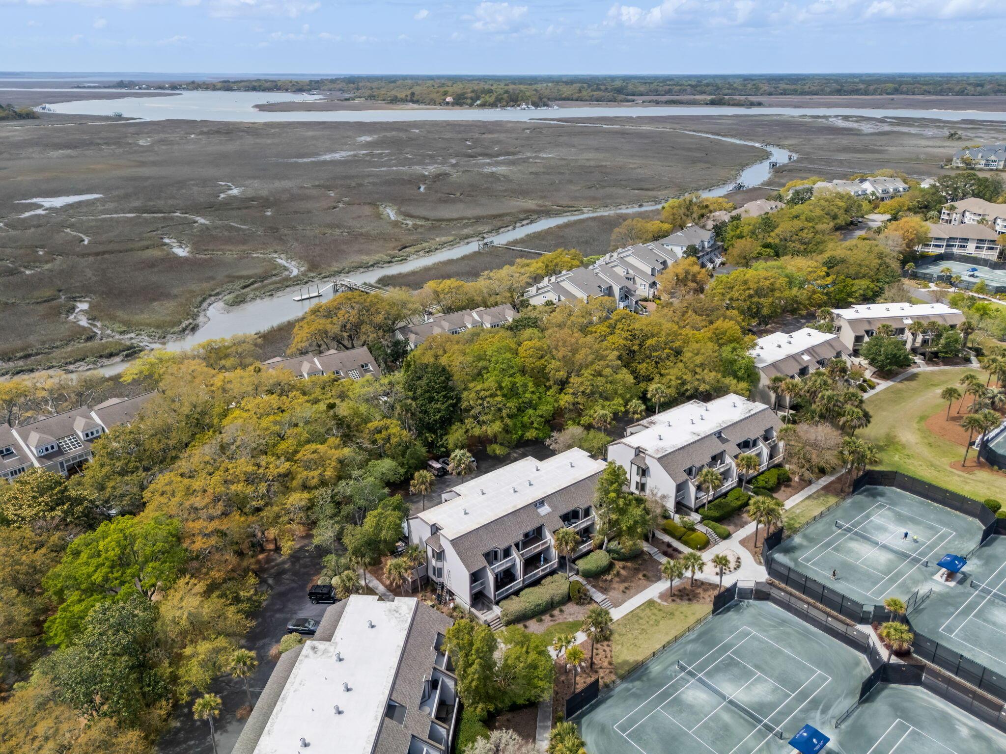 Image 4: 35-web-or-mls-1621 Live Oak Park Coastal