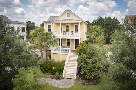 1305 Chardon Commons