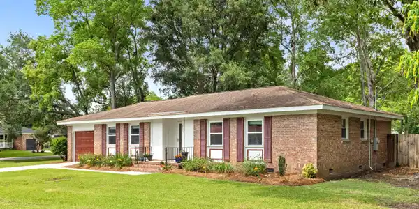 1851 Gippy Lane