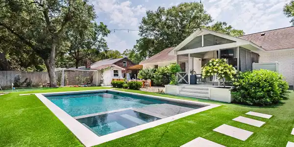 1285 Old Colony Road