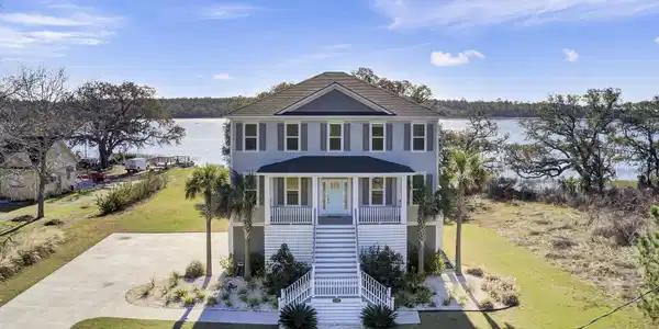 2157 Sol Legare Road