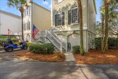 2431 Racquet Club Drive