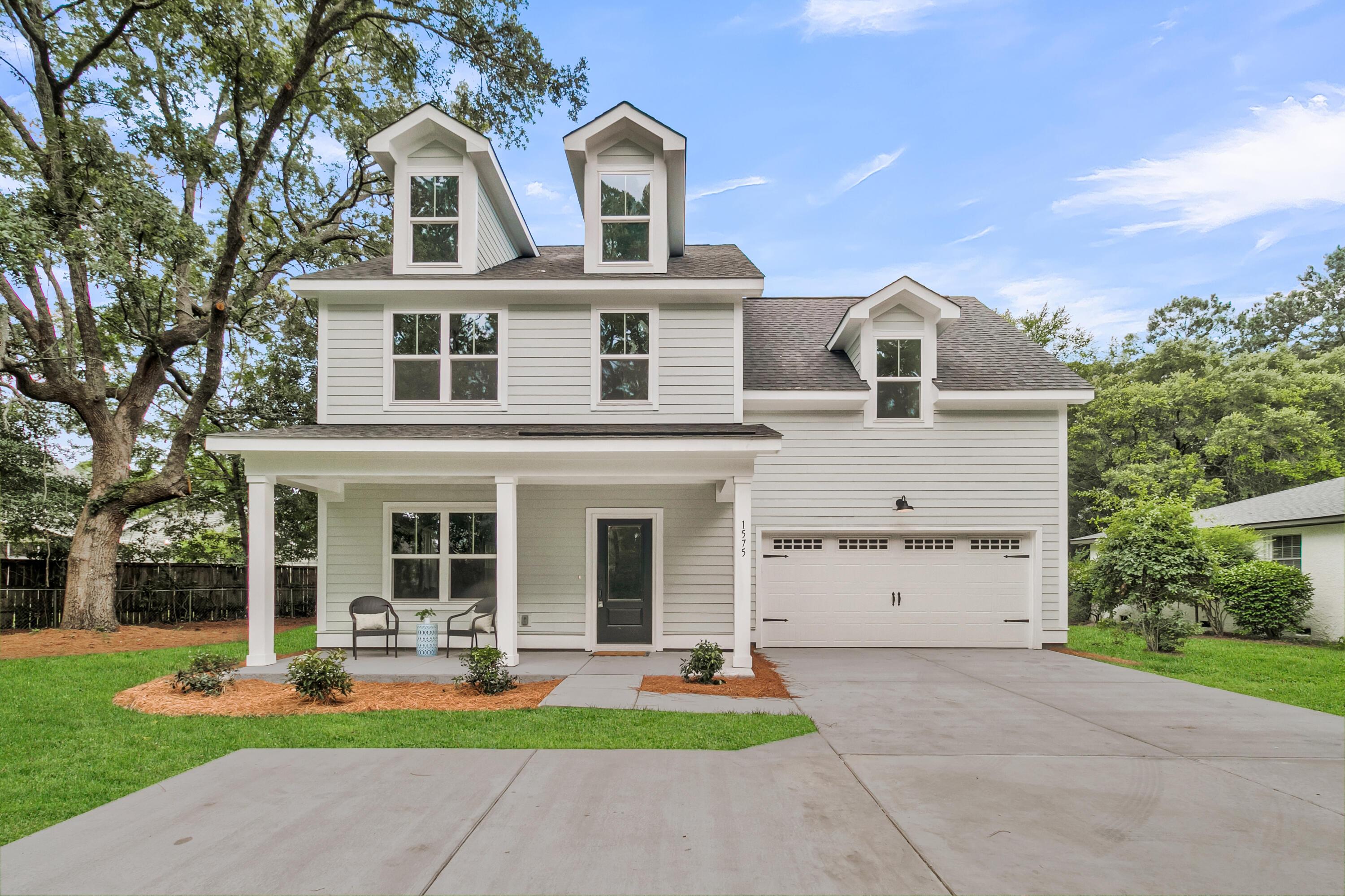 Image 2: 1575 Brownswood Road