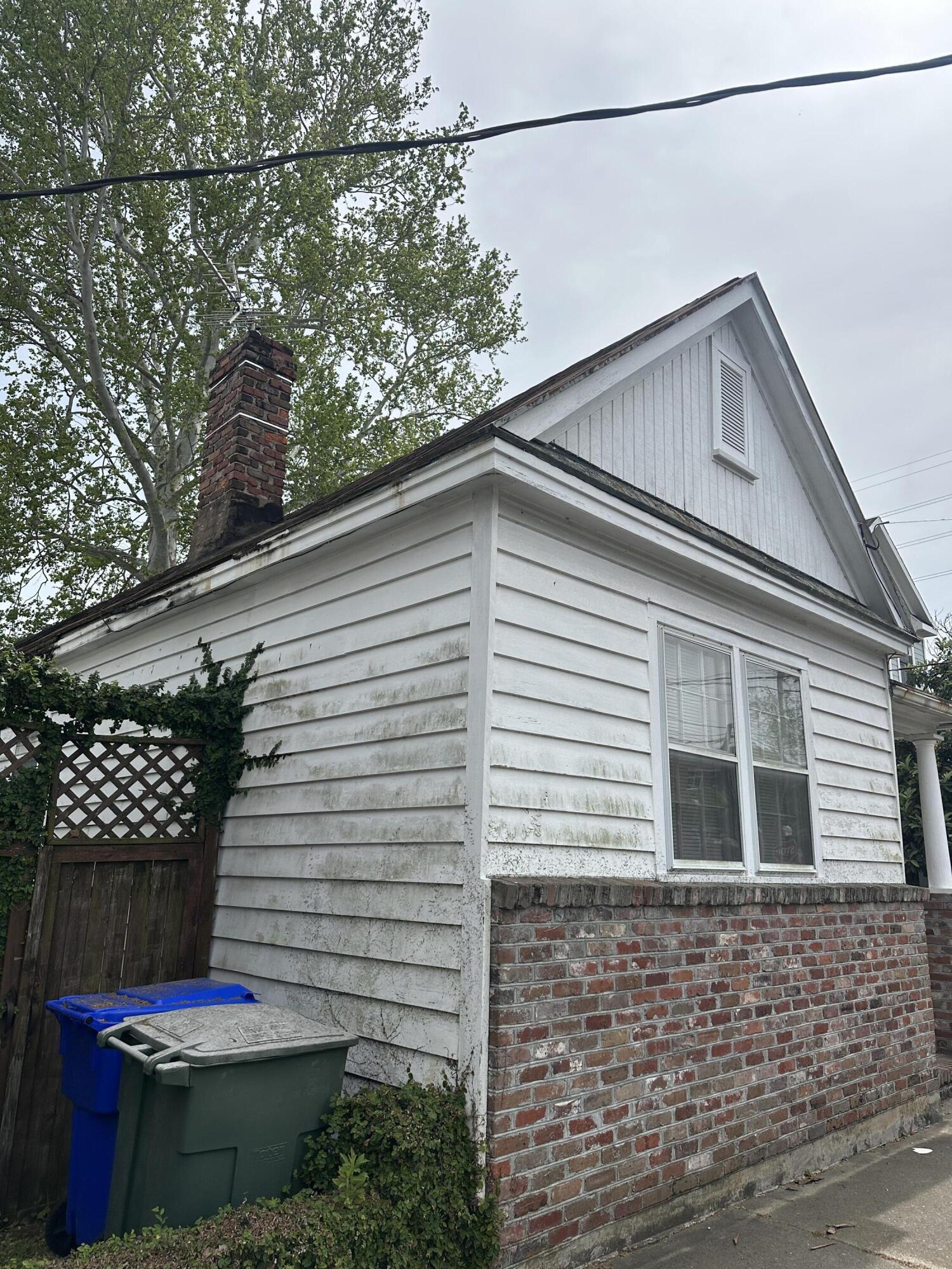 Image 2: Front Exterior