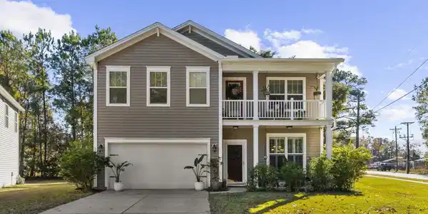1301 Merchant Court