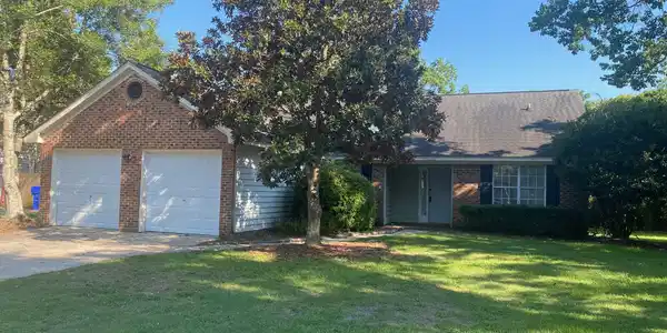 1712 Babington Way