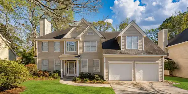 2730 Seastrand Lane