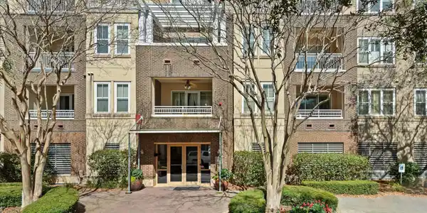 200 River Landing Drive