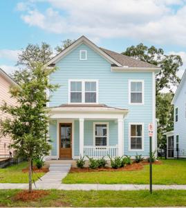 2253 Blue Bayou Boulevard