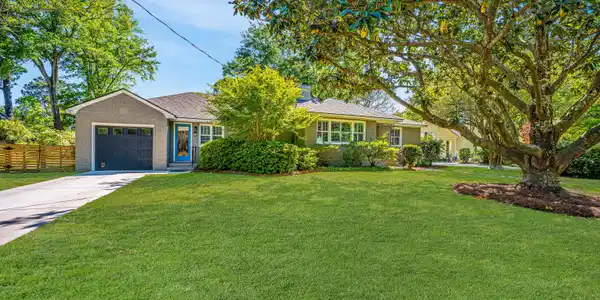 3 Lord Ashley Drive