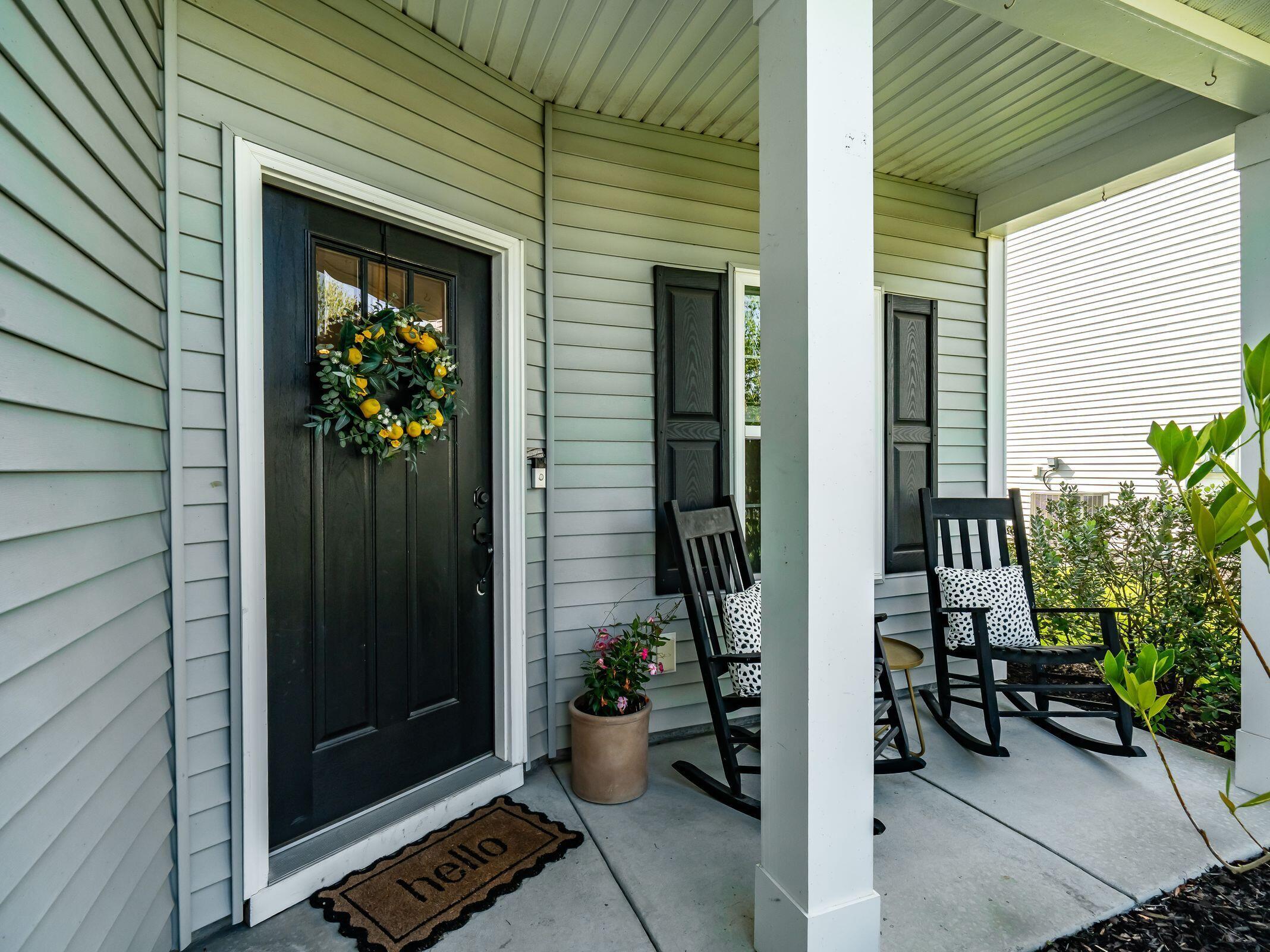 Image 2: 2885CalvadeCir-KeenEyeMarketing-007