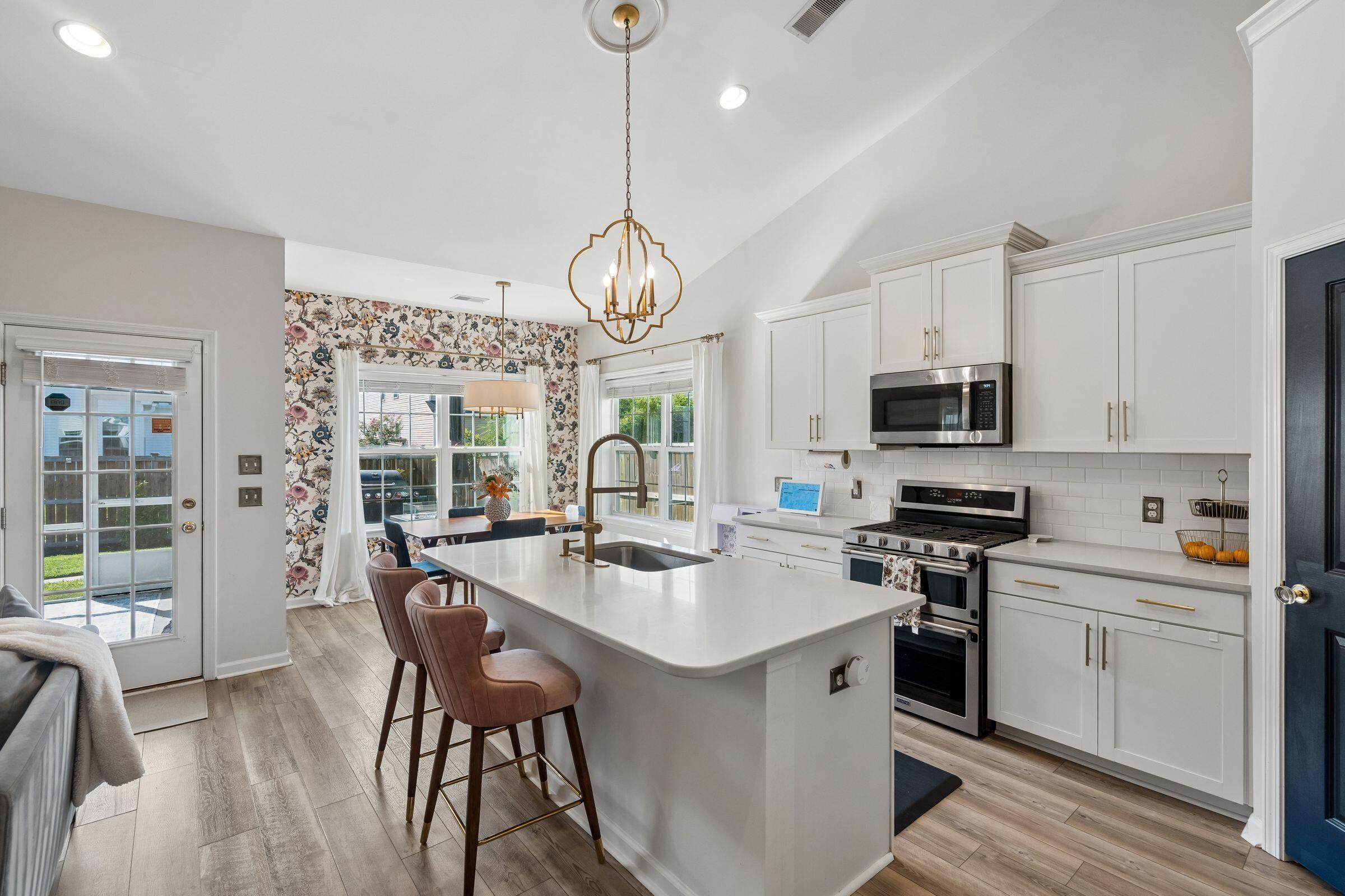 Image 4: 2885CalvadeCir-KeenEyeMarketing-013