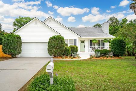 1077 Farmington Road