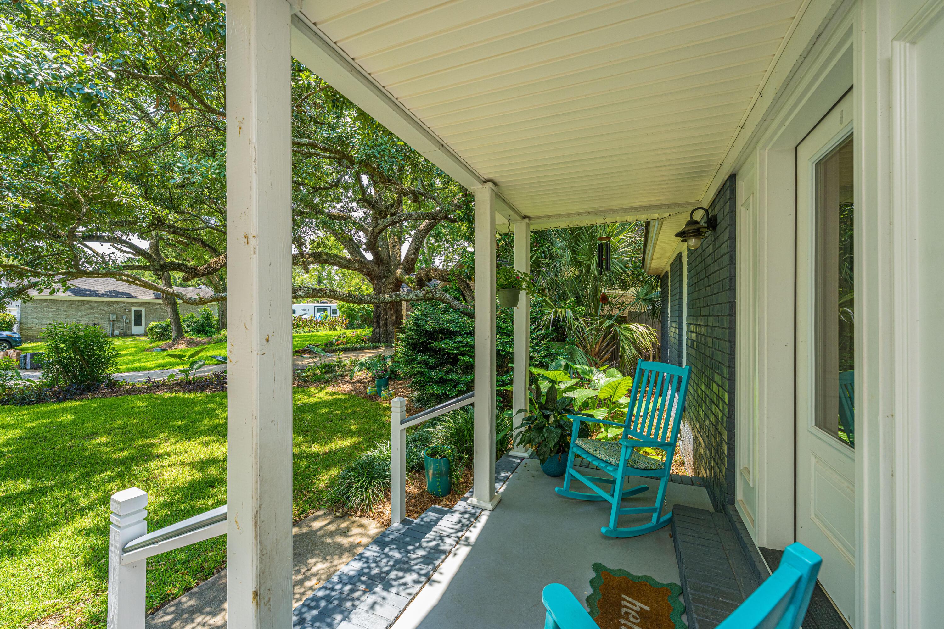 Image 3: 1454WaterwayCt008